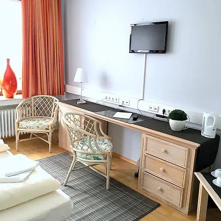 Zum Wolf Hotell *