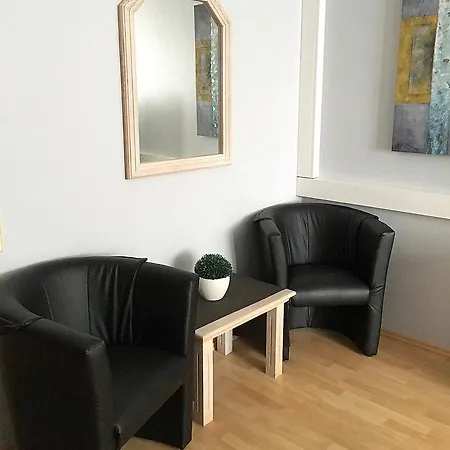 Zum Wolf Hotell *